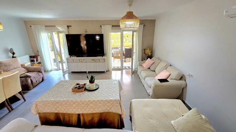 3 soveværelse Byhus til salg i Cala Ratjada med swimmingpool garage - € 690.000 (Ref: 9301919)