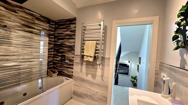 3 soveværelse Byhus til salg i Cala Ratjada med swimmingpool garage - € 690.000 (Ref: 9301919)