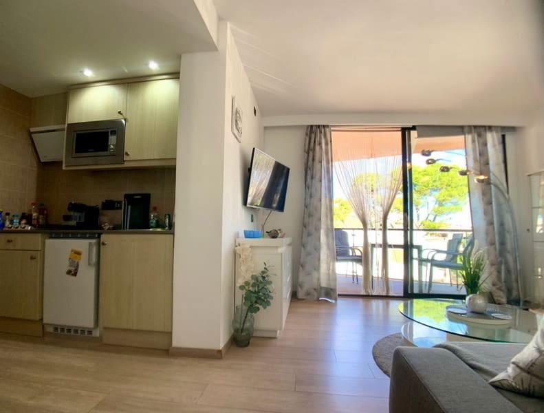 1 soveværelse Lejlighed til salg i Cala Ratjada med swimmingpool - € 295.000 (Ref: 9425841)