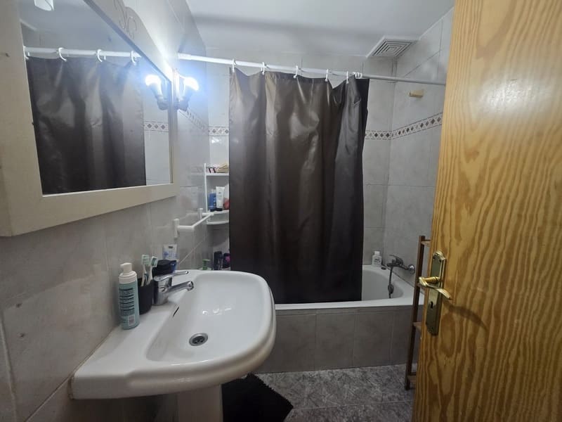 4 slaapkamer Rijtjeshuis te koop in Cala Ratjada met garage - € 525.000 (Ref: 9438130)