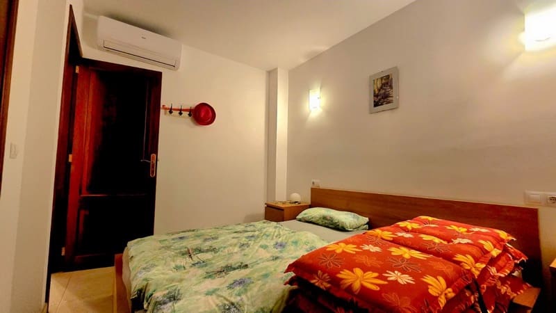 3 soveværelse Lejlighed til salg i Cala Ratjada med garage - € 345.000 (Ref: 9536878)