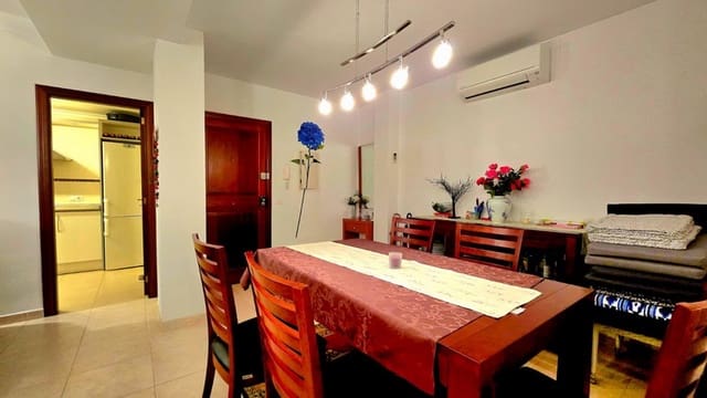 3 soveværelse Lejlighed til salg i Cala Ratjada, Capdepera med garage - € 345.000 (Ref: 9536878)