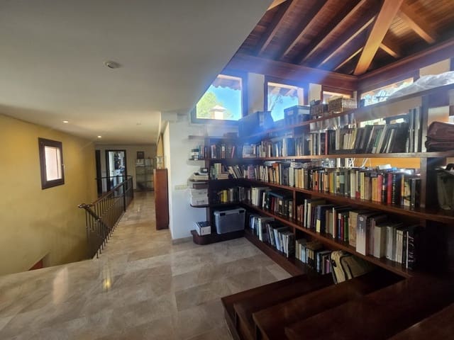 9 soveværelse Villa til salg i Cala Ratjada, Capdepera med swimmingpool garage - € 3.995.000 (Ref: 9559443)