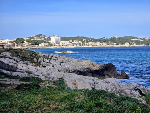 Byggetomt til salgs i Cala Ratjada, Capdepera - € 2 100 000 (Ref: 9563723)