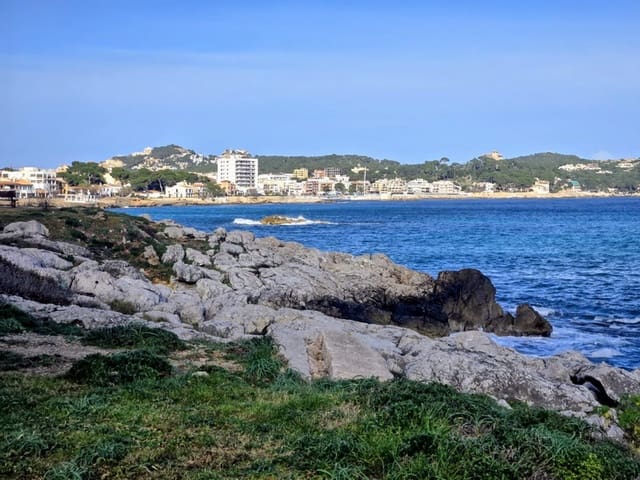 Byggetomt til salgs i Cala Ratjada, Capdepera - € 2 100 000 (Ref: 9563723)