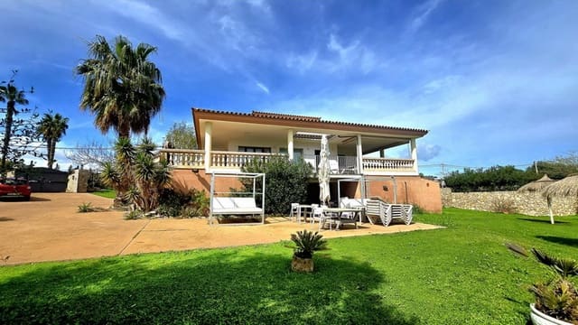 5 chambre Finca/Maison de Campagne à vendre à Capdepera avec piscine garage - 1 800 000 € (Ref: 9680558)