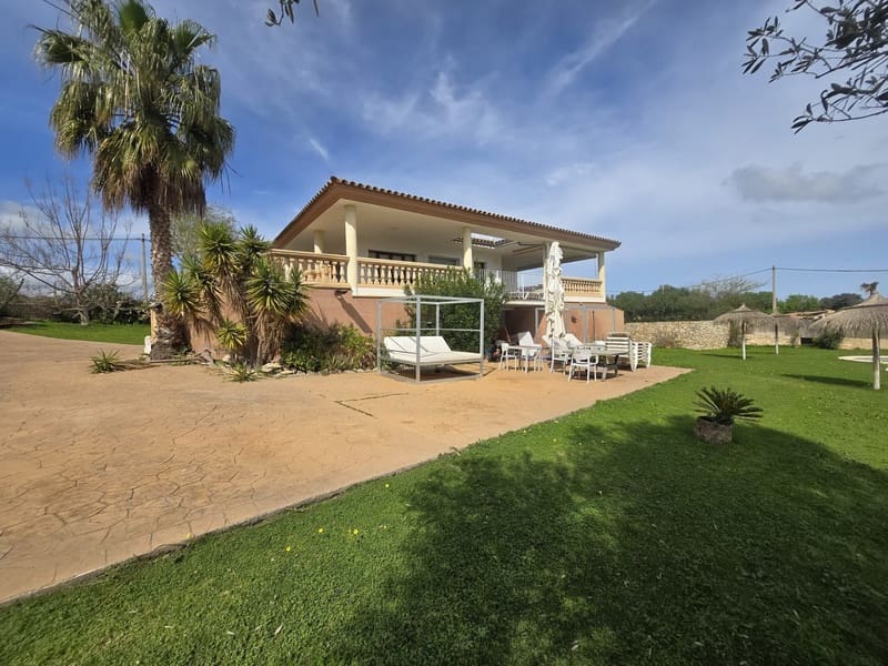 5 chambre Finca/Maison de Campagne à vendre à Capdepera avec piscine garage - 1 800 000 € (Ref: 9680558)