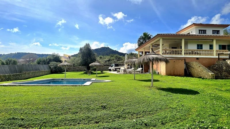 5 chambre Finca/Maison de Campagne à vendre à Capdepera avec piscine garage - 1 800 000 € (Ref: 9680558)