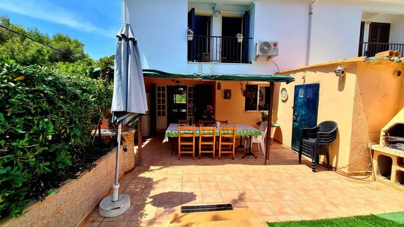 4 sypialnia Dom szeregowy na sprzedaż w Cala Ratjada z basenem garażem - 505 000 € (Ref: 9797669)