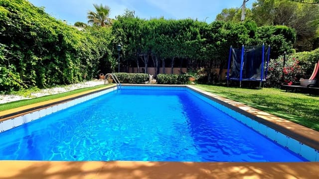 4 slaapkamer Rijtjeshuis te koop in Cala Ratjada, Capdepera met zwembad garage - € 505.000 (Ref: 9797669)