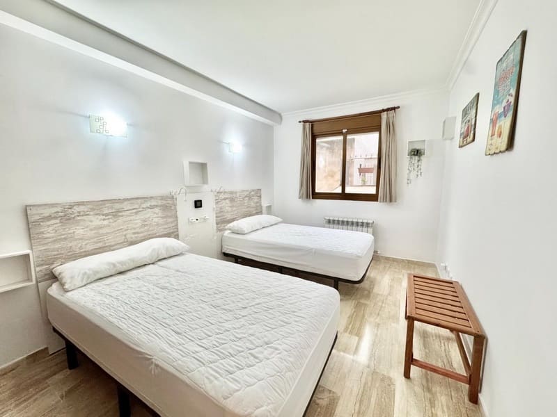 3 bedroom Flat for sale in Cala Ratjada with garage - € 499,000 (Ref: 9813475)