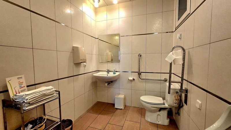Erhverv til salg i Cala Ratjada - € 800.000 (Ref: 9829652)