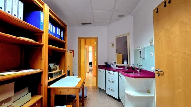 Erhverv til salg i Cala Ratjada, Capdepera - € 800.000 (Ref: 9829652)