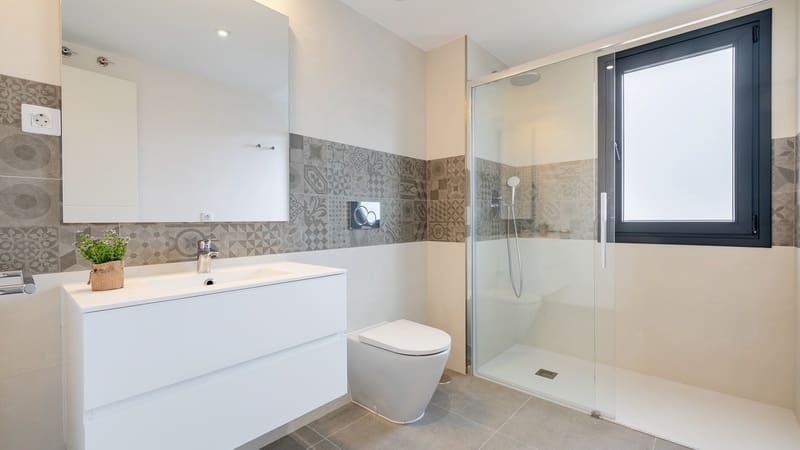 3 soveværelse Villa til salg i Cala Ratjada med swimmingpool garage - € 877.000 (Ref: 9977966)