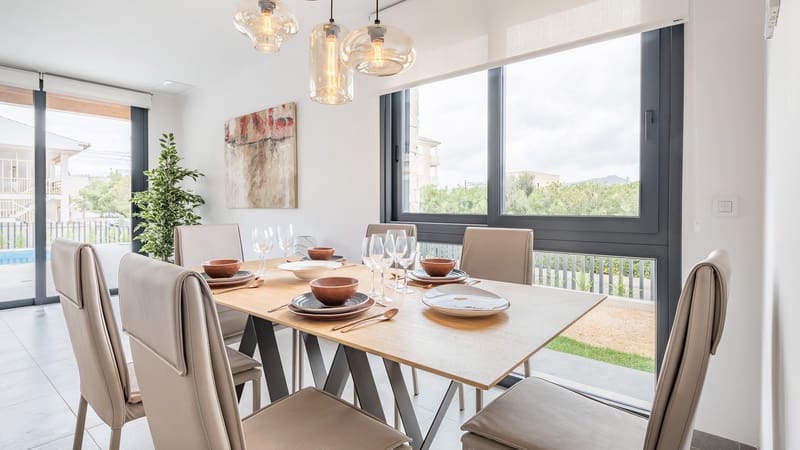 3 soveværelse Villa til salg i Cala Ratjada med swimmingpool garage - € 877.000 (Ref: 9977966)