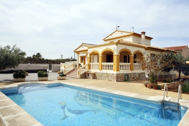 4 chambre Villa/Maison à vendre à Dénia - 650 000 € (Ref: 6807396)