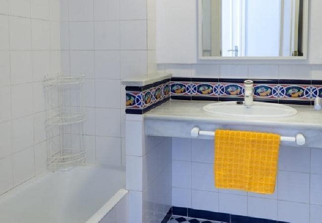   2 soveværelse   ferieLejlighed i Denia   med   swimmingpool   - € 500 (Ref: 7626879)