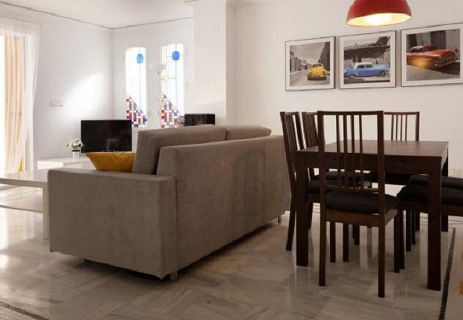   2 soveværelse   ferieLejlighed i Denia   med   swimmingpool   - € 500 (Ref: 7626879)