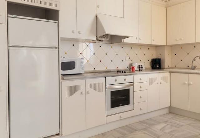 2 quarto Apartamento para arrendamento para férias em Dénia com piscina - 500 € (Ref: 7626879)