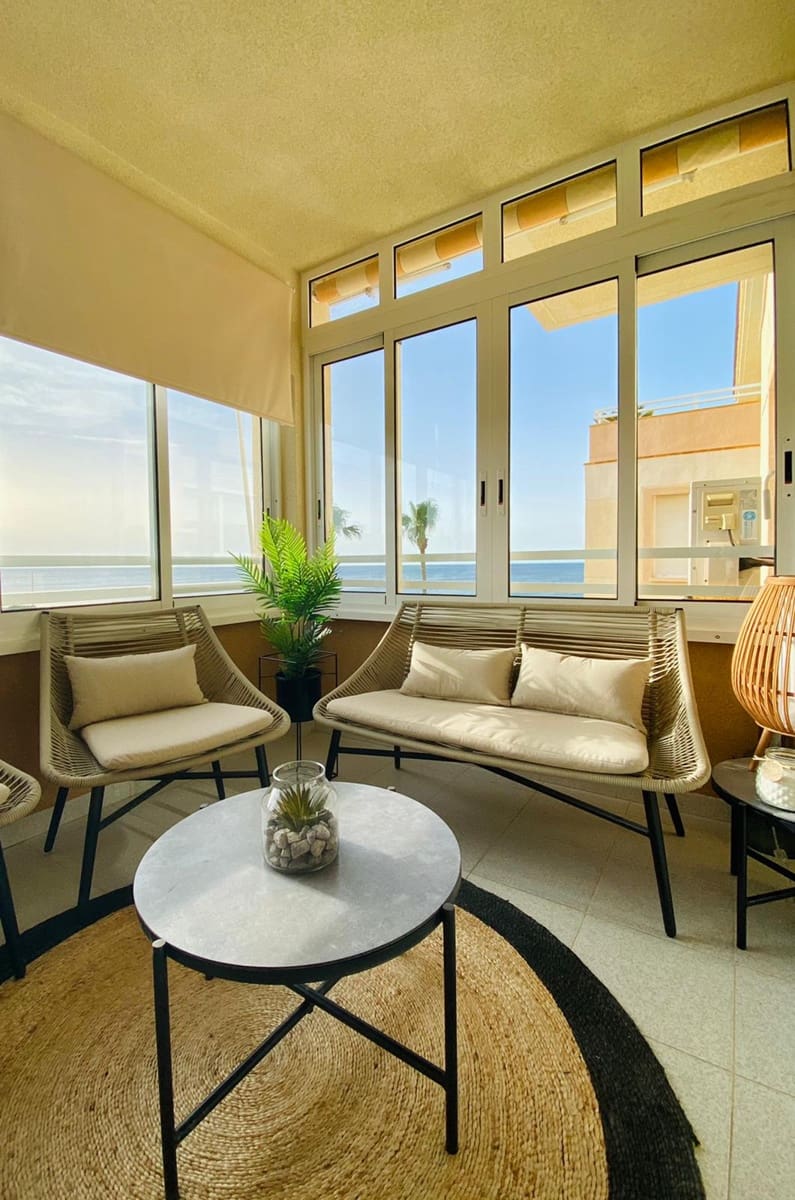   2 soveværelse   ferieLejlighed i Denia     - € 935 (Ref: 7626880)