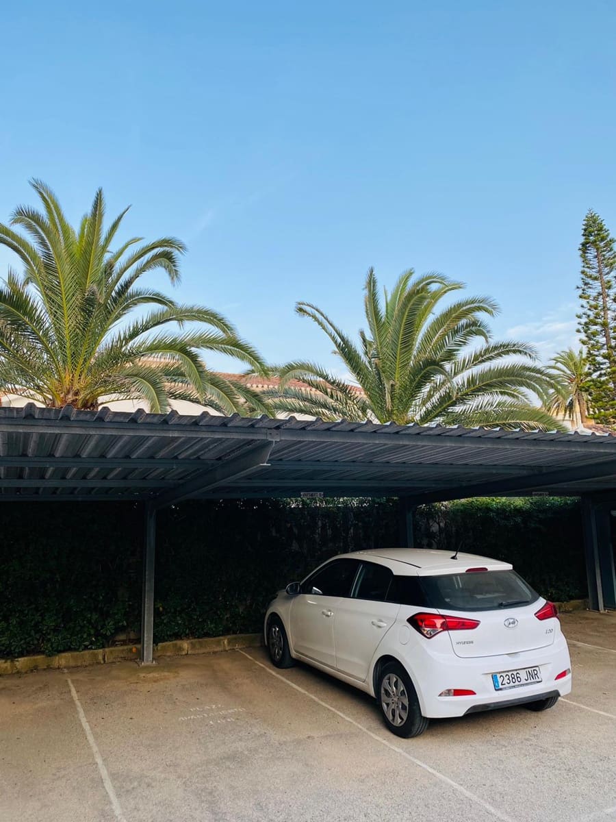   2 soveværelse   ferieLejlighed i Denia     - € 935 (Ref: 7626880)