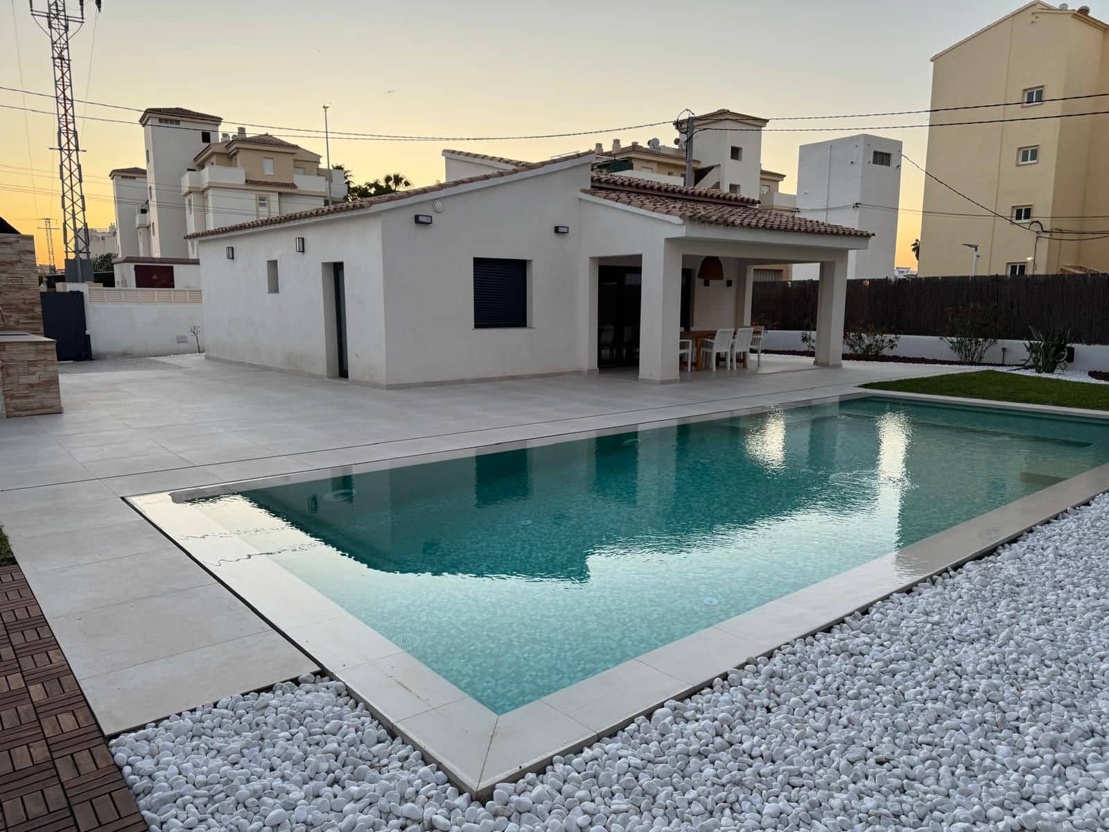3 bedroom Villa for sale in Denia - € 585,000 (Ref: 8374570)