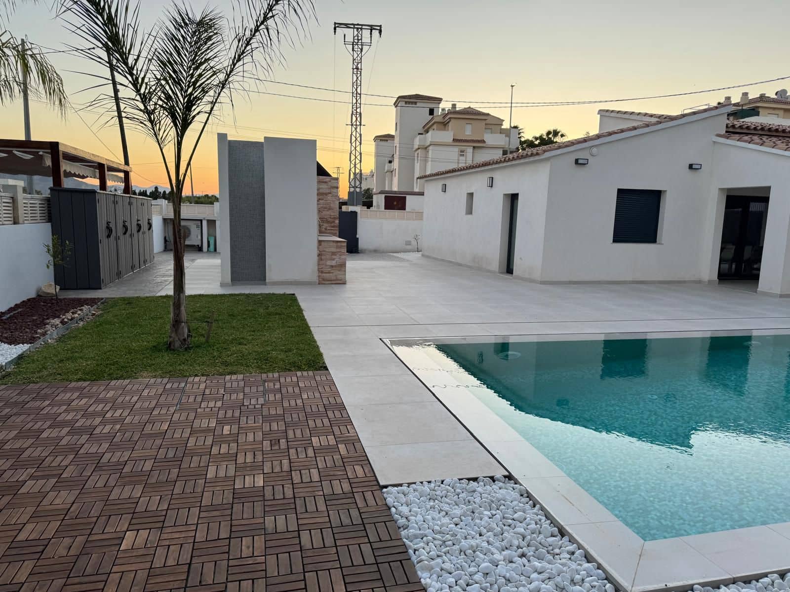 3 bedroom Villa for sale in Denia - € 585,000 (Ref: 8374570)