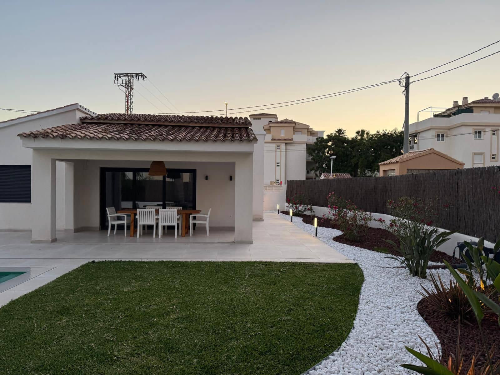 3 bedroom Villa for sale in Denia - € 585,000 (Ref: 8374570)