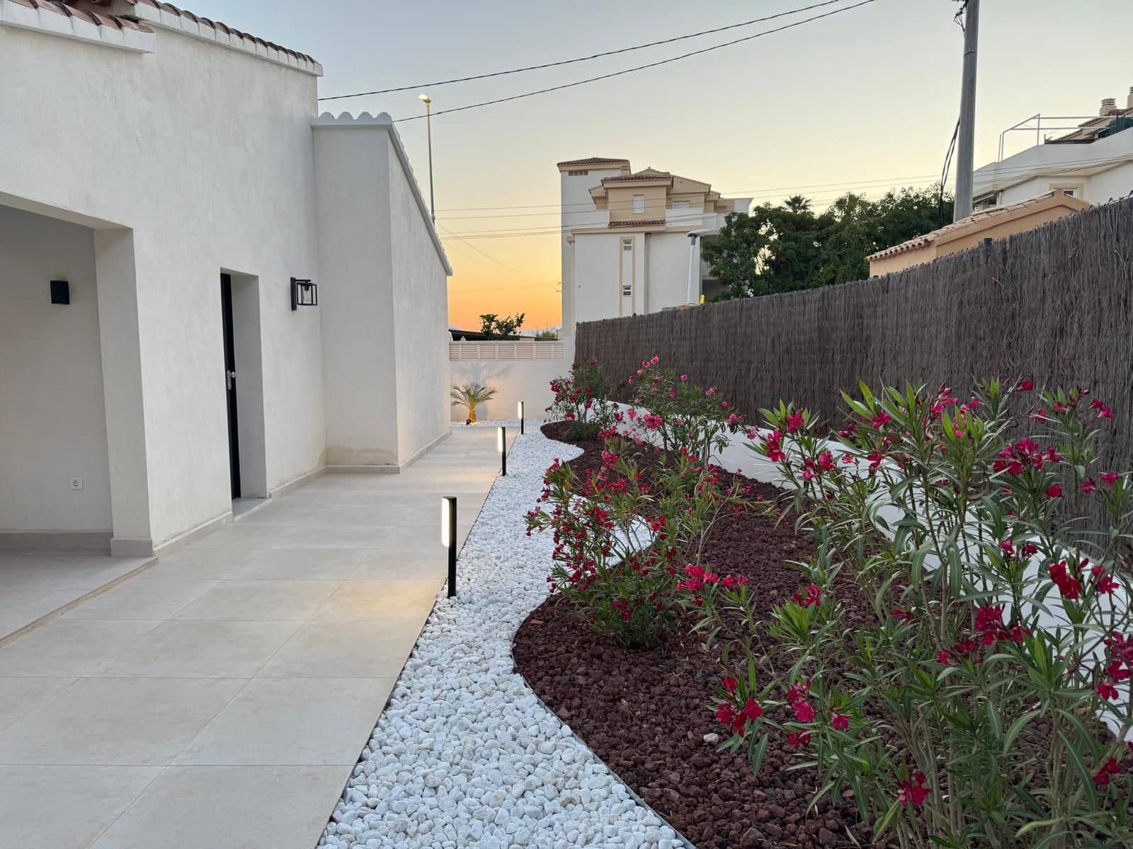 3 bedroom Villa for sale in Denia - € 585,000 (Ref: 8374570)