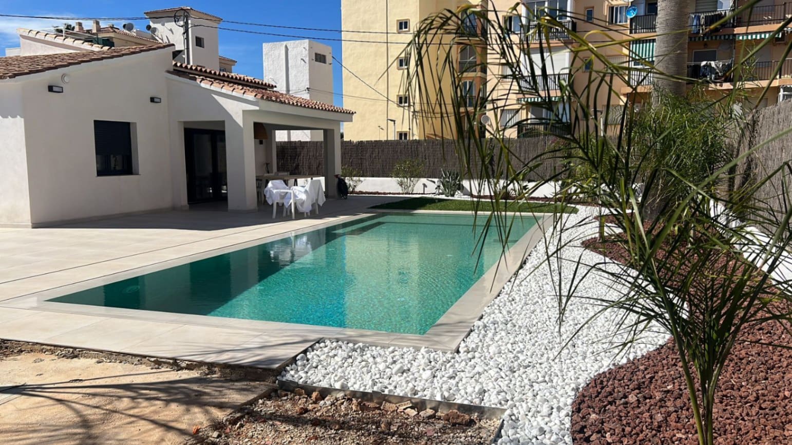 3 bedroom Villa for sale in Denia - € 585,000 (Ref: 8374570)