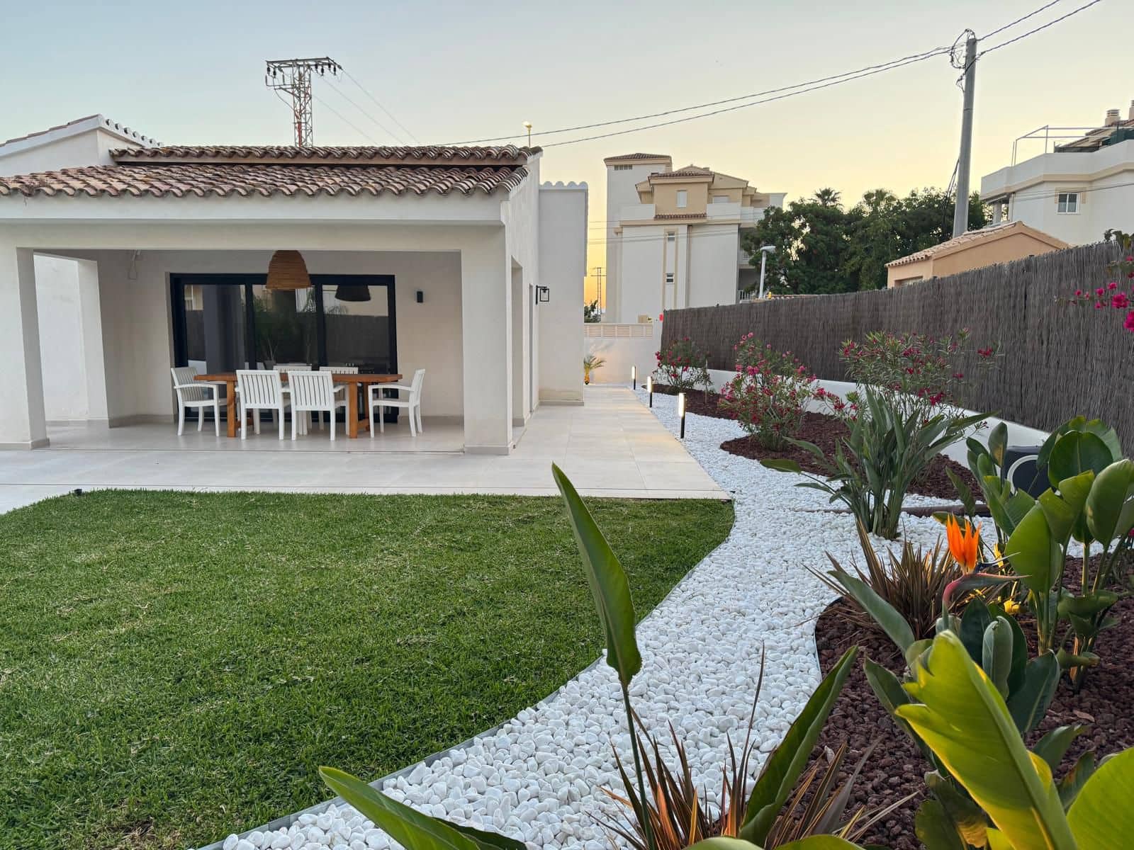 3 bedroom Villa for sale in Denia - € 585,000 (Ref: 8374570)