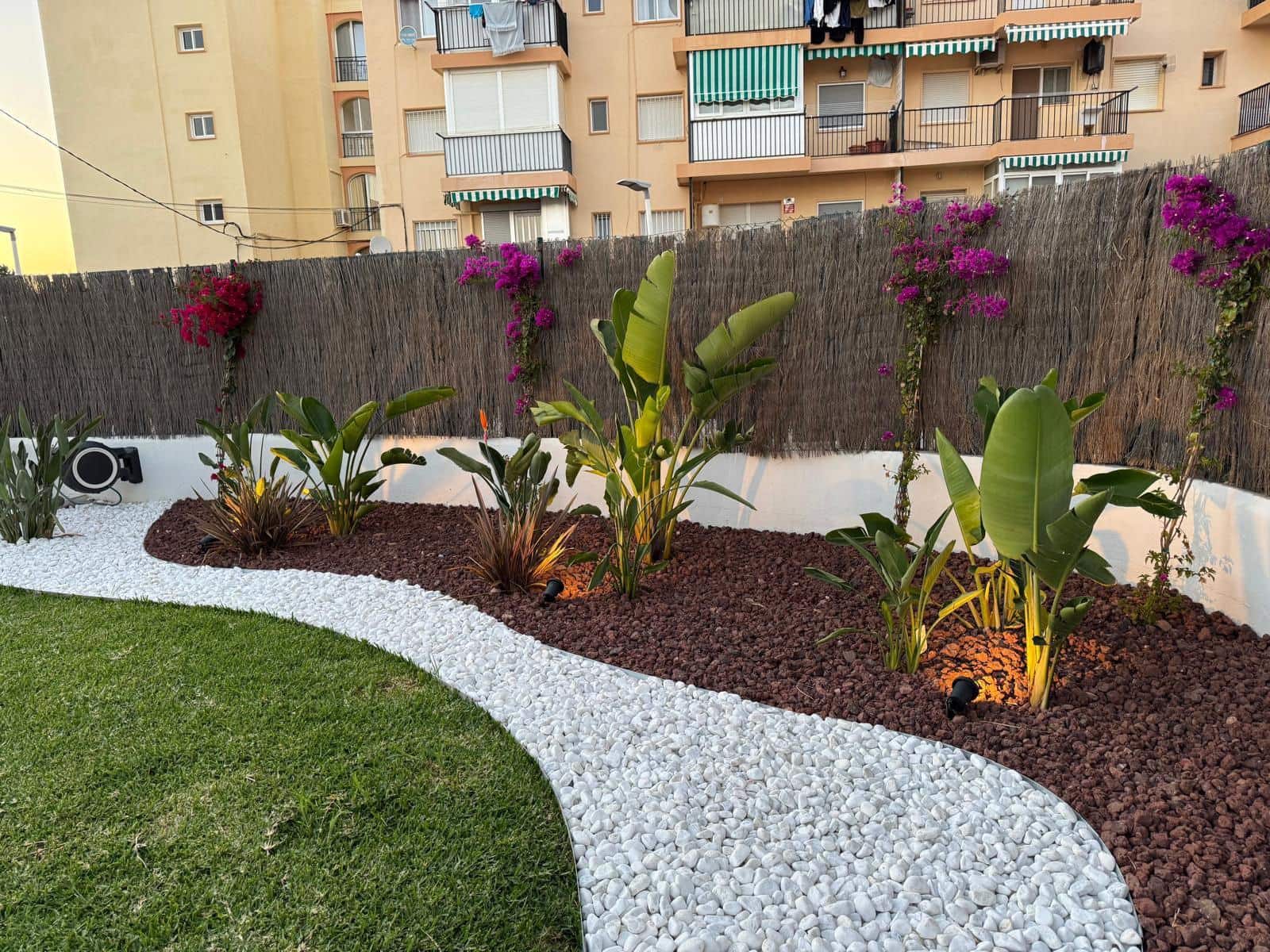 3 bedroom Villa for sale in Denia - € 585,000 (Ref: 8374570)