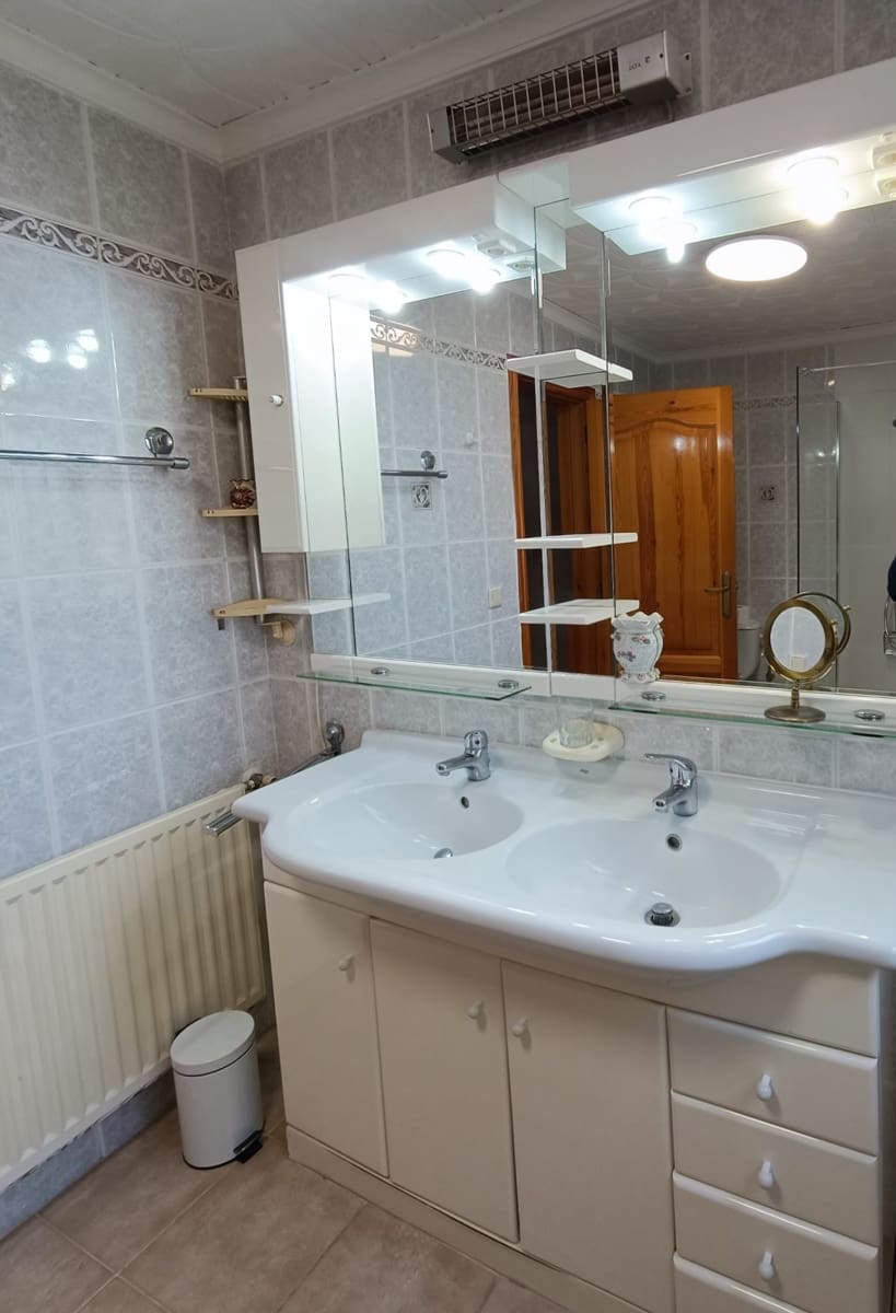 Chalet de 3 habitaciones en Dénia en venta - 598.500 € (Ref: 8606967)