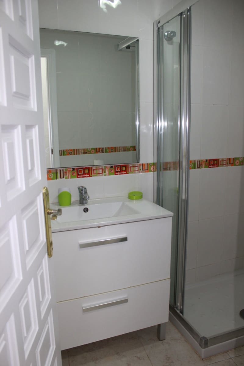 2 Zimmer Apartment zu vermieten in Denia - 750 € (Ref: 8895361)