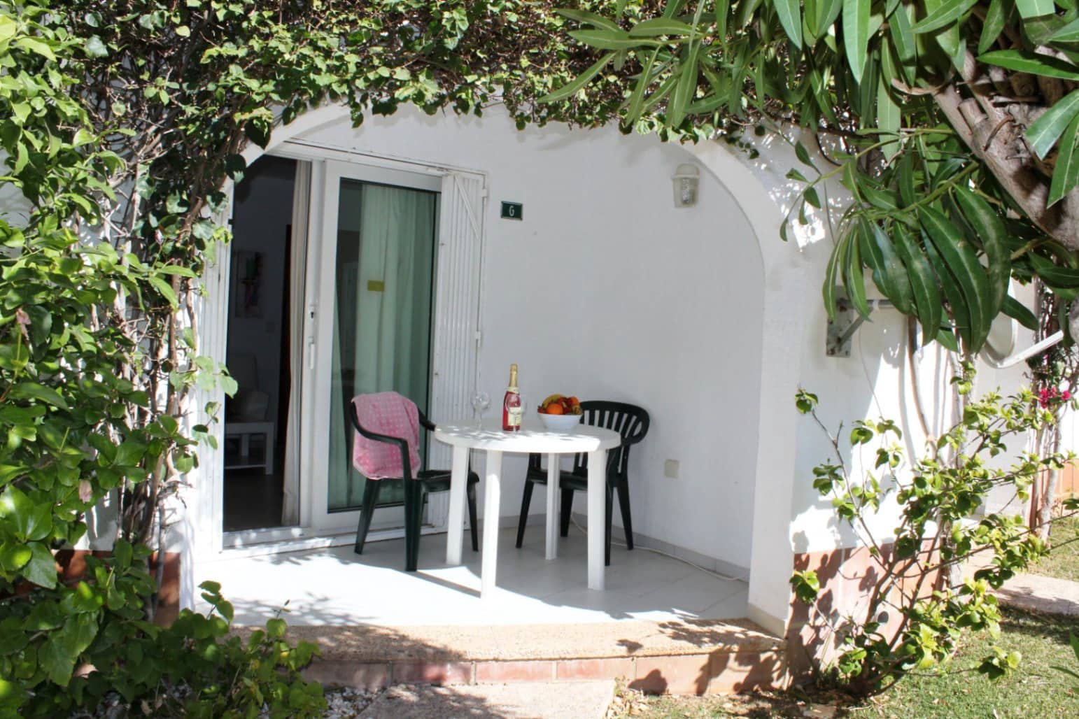 2 Zimmer Apartment zu vermieten in Denia - 750 € (Ref: 8895361)