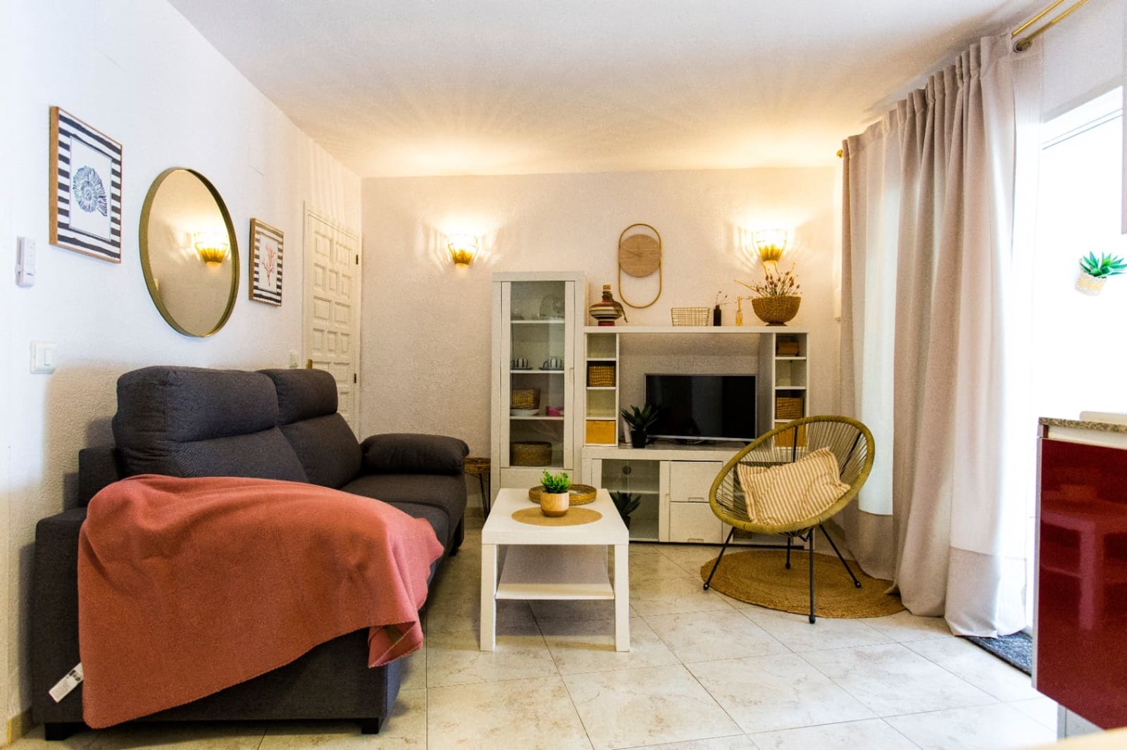 2 bedroom Apartment for rent in Denia with pool - € 800 (Ref: 8895361)