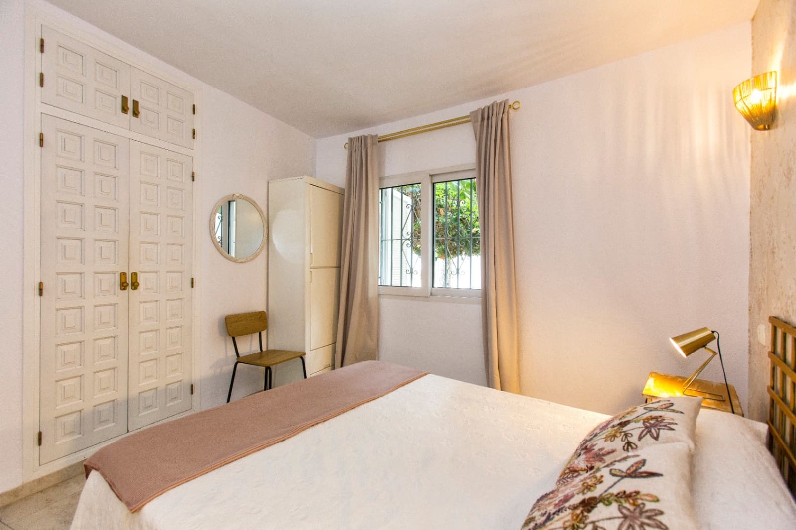 2 bedroom Apartment for rent in Denia with pool - € 800 (Ref: 8895361)