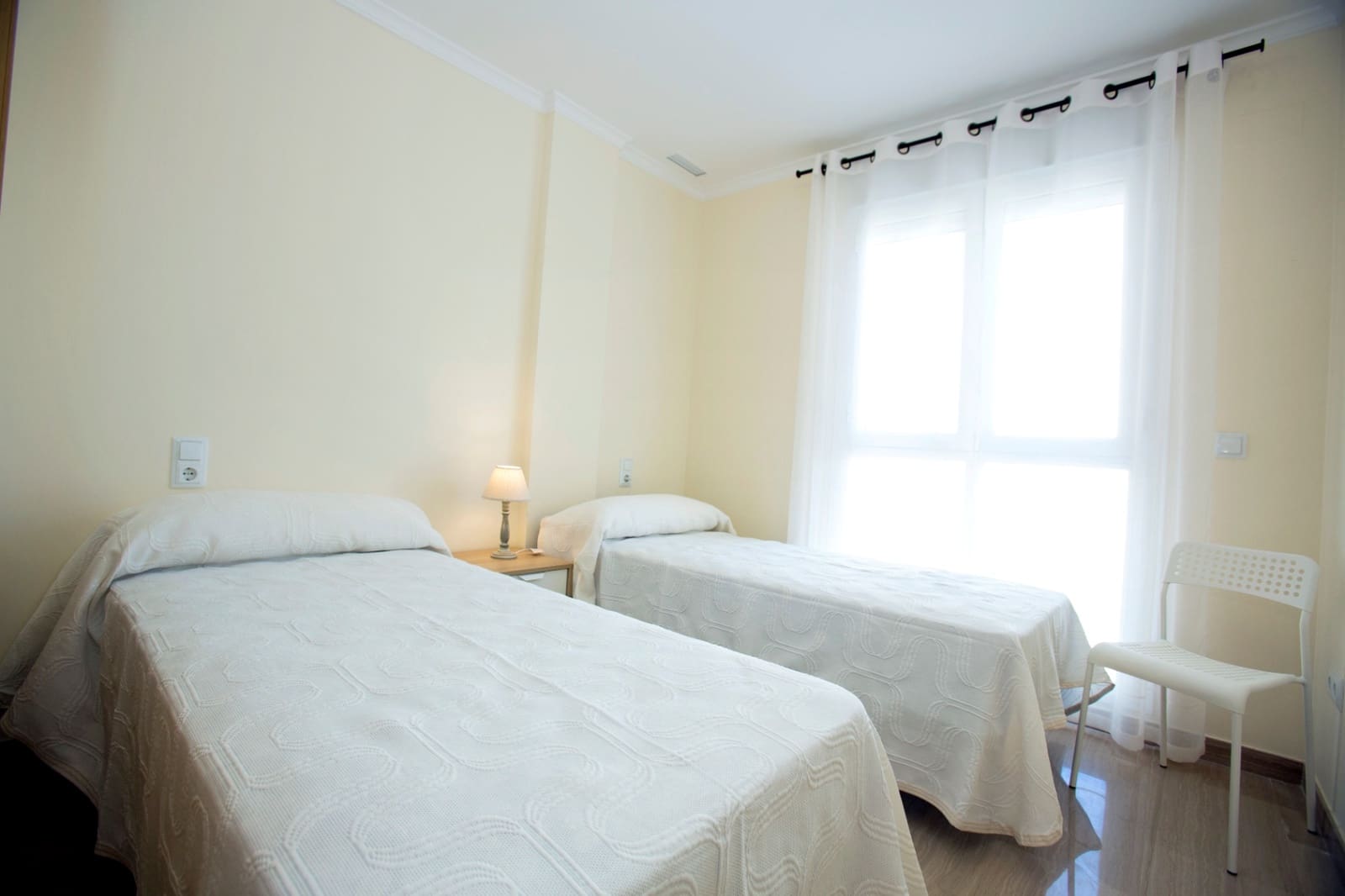 2 bedroom Apartment for rent in Denia - € 850 (Ref: 8895363)