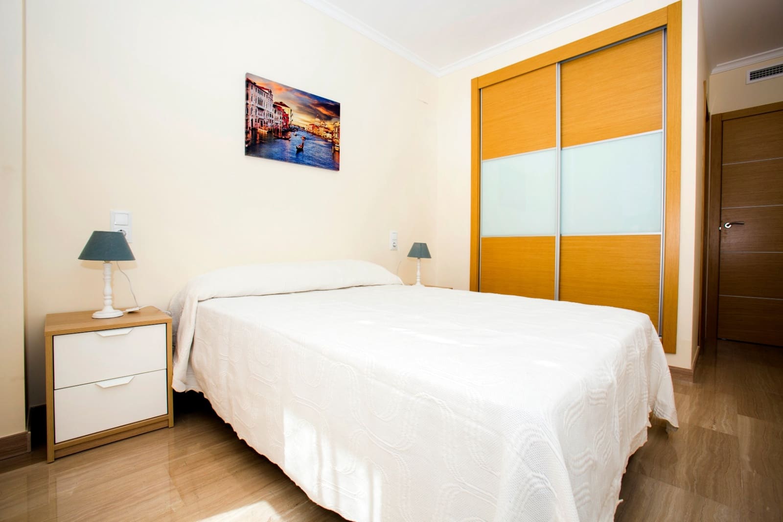 2 bedroom Apartment for rent in Denia - € 850 (Ref: 8895363)