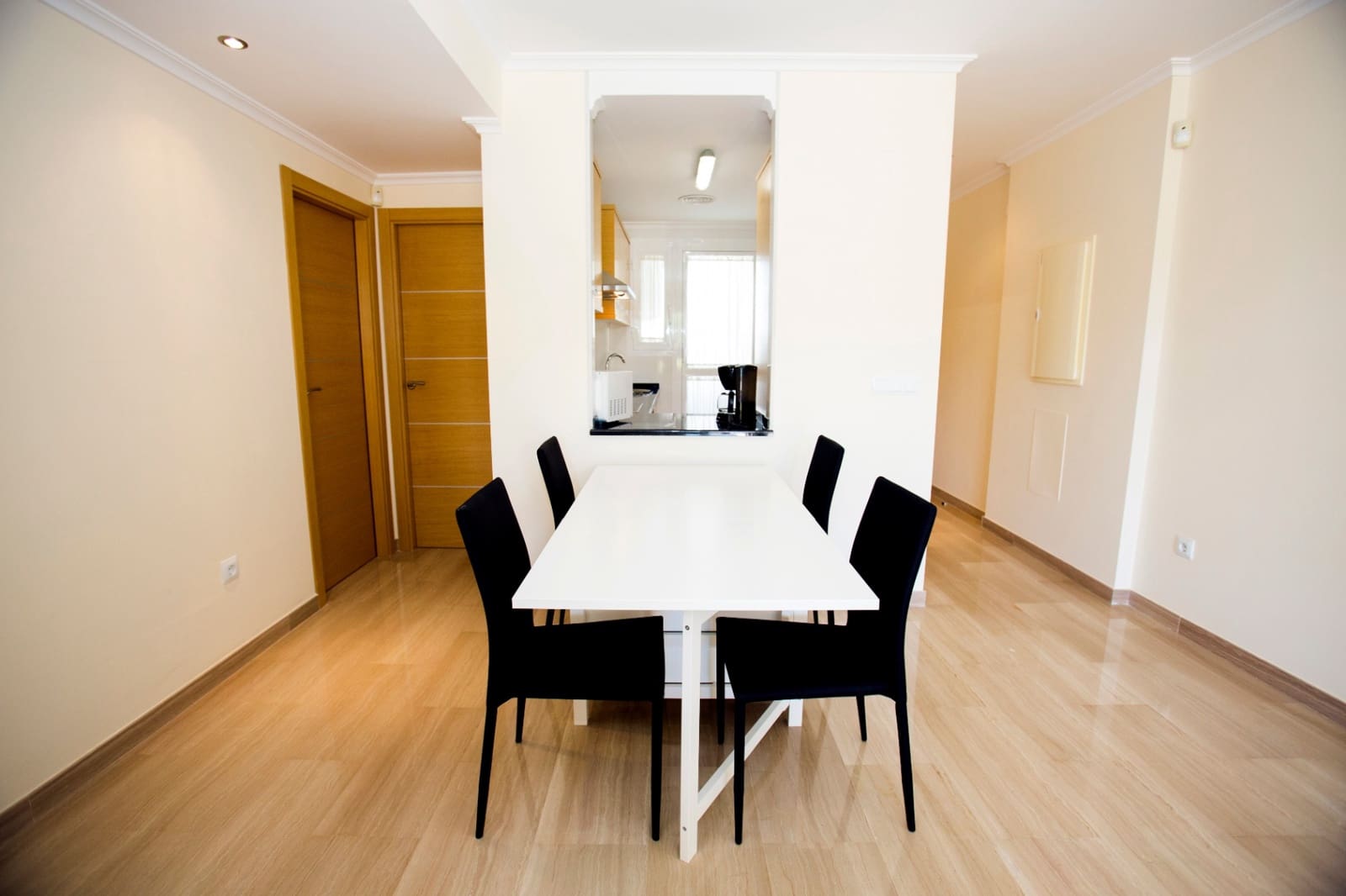 2 bedroom Apartment for rent in Denia - € 850 (Ref: 8895363)