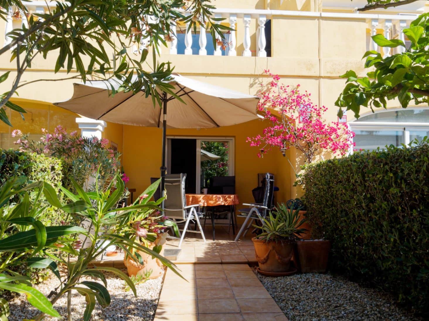 2 bedroom Apartment for sale in Denia - € 319,000 (Ref: 9116560)