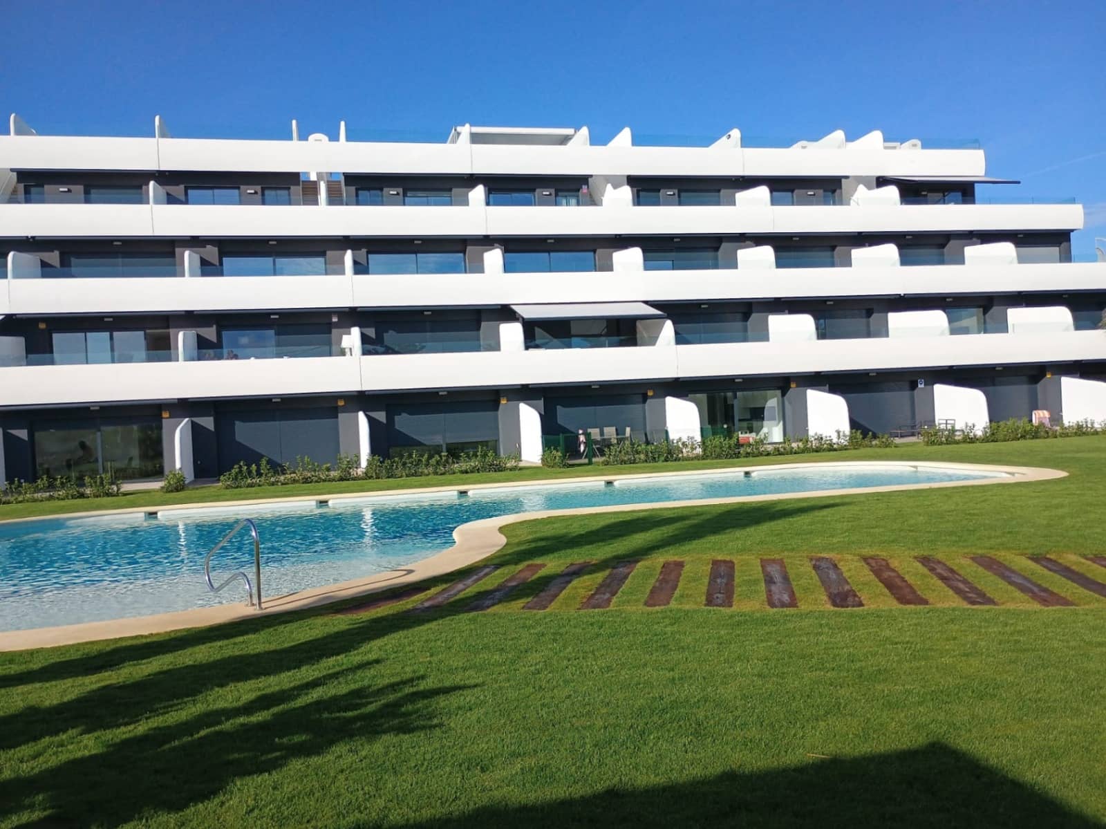 2 bedroom Apartment for rent in Denia - € 1,200 (Ref: 9335636)