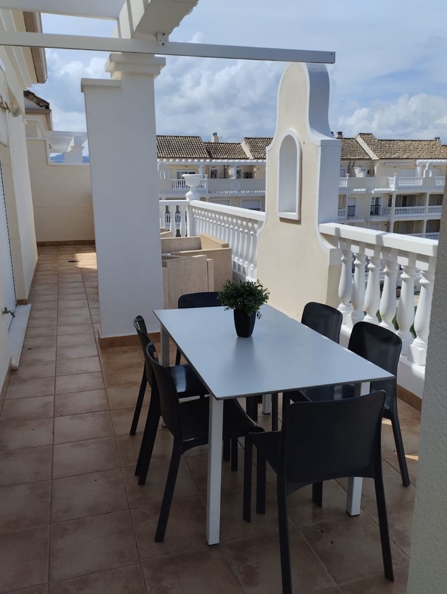 3 soveværelse Penthouse til leje i Denia - € 1.000 (Ref: 9569485)