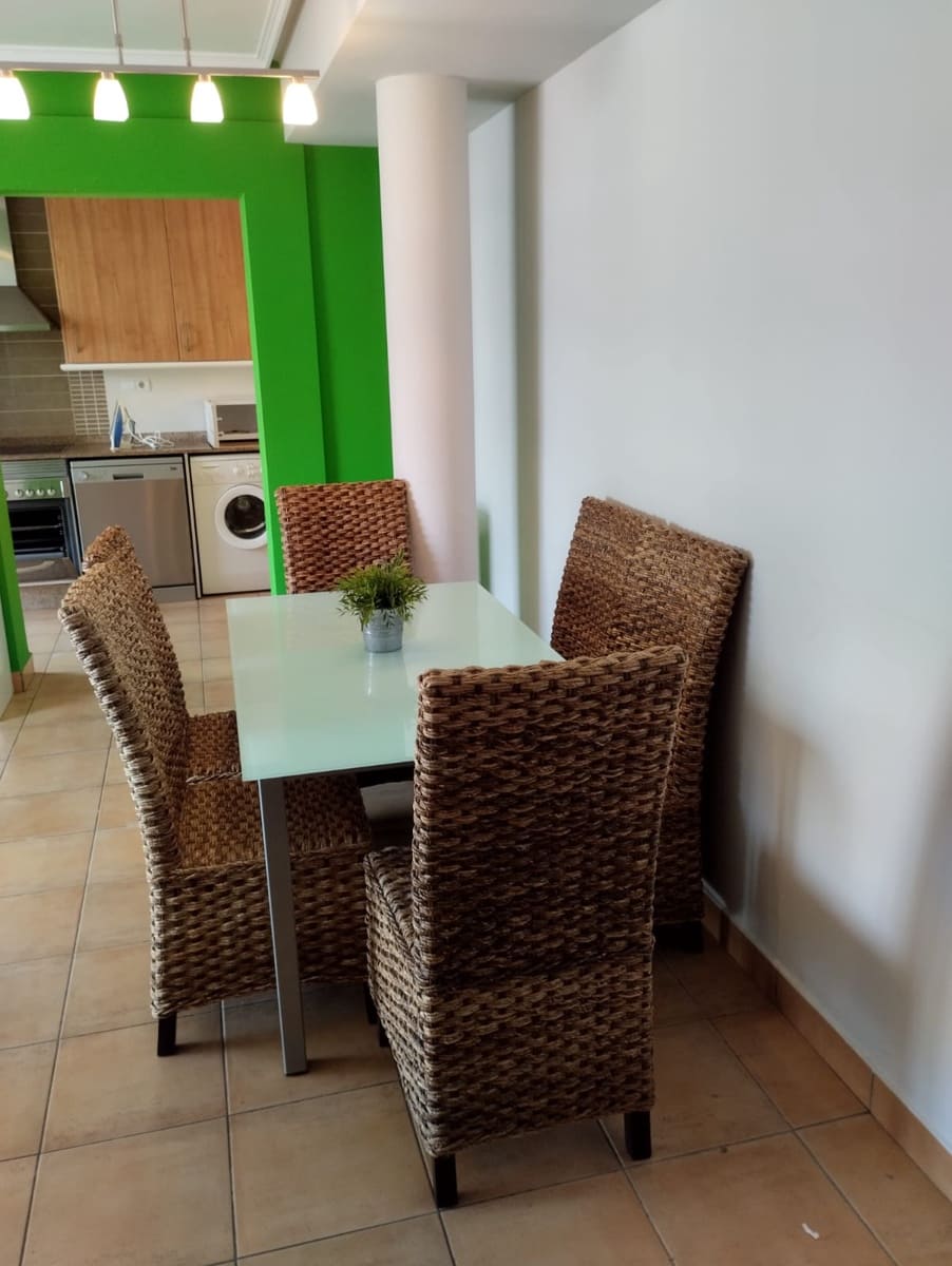 3 soveværelse Penthouse til leje i Denia - € 1.000 (Ref: 9569485)