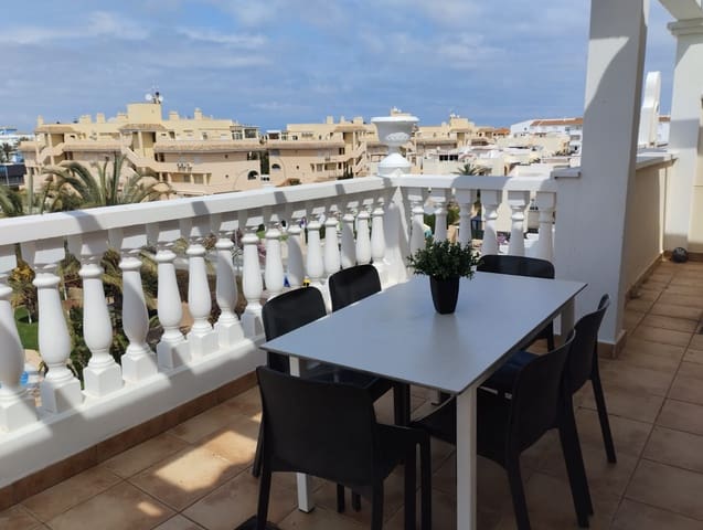 3 soveværelse Penthouse til leje i Dénia - € 1.000 (Ref: 9569485)