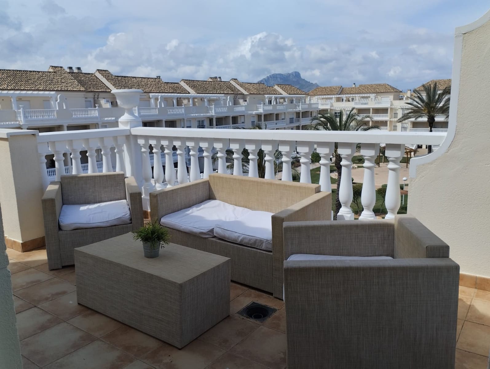 3 soveværelse Penthouse til leje i Denia - € 1.000 (Ref: 9569485)