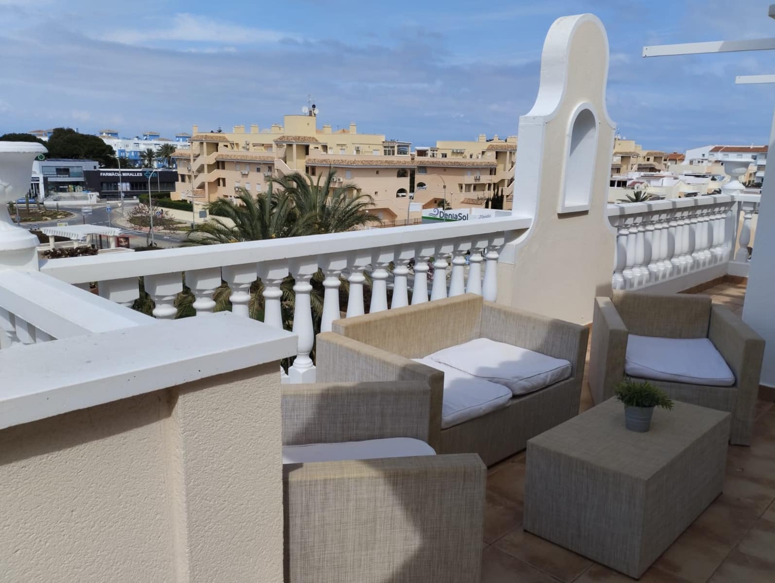 3 soveværelse Penthouse til leje i Denia - € 1.000 (Ref: 9569485)