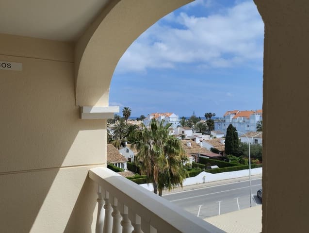 3 soveværelse Penthouse til leje i Dénia - € 1.000 (Ref: 9569485)