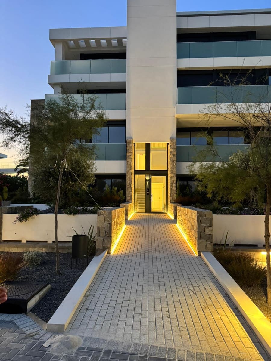 2 bedroom Apartment for sale in Denia - € 595,000 (Ref: 9597156)