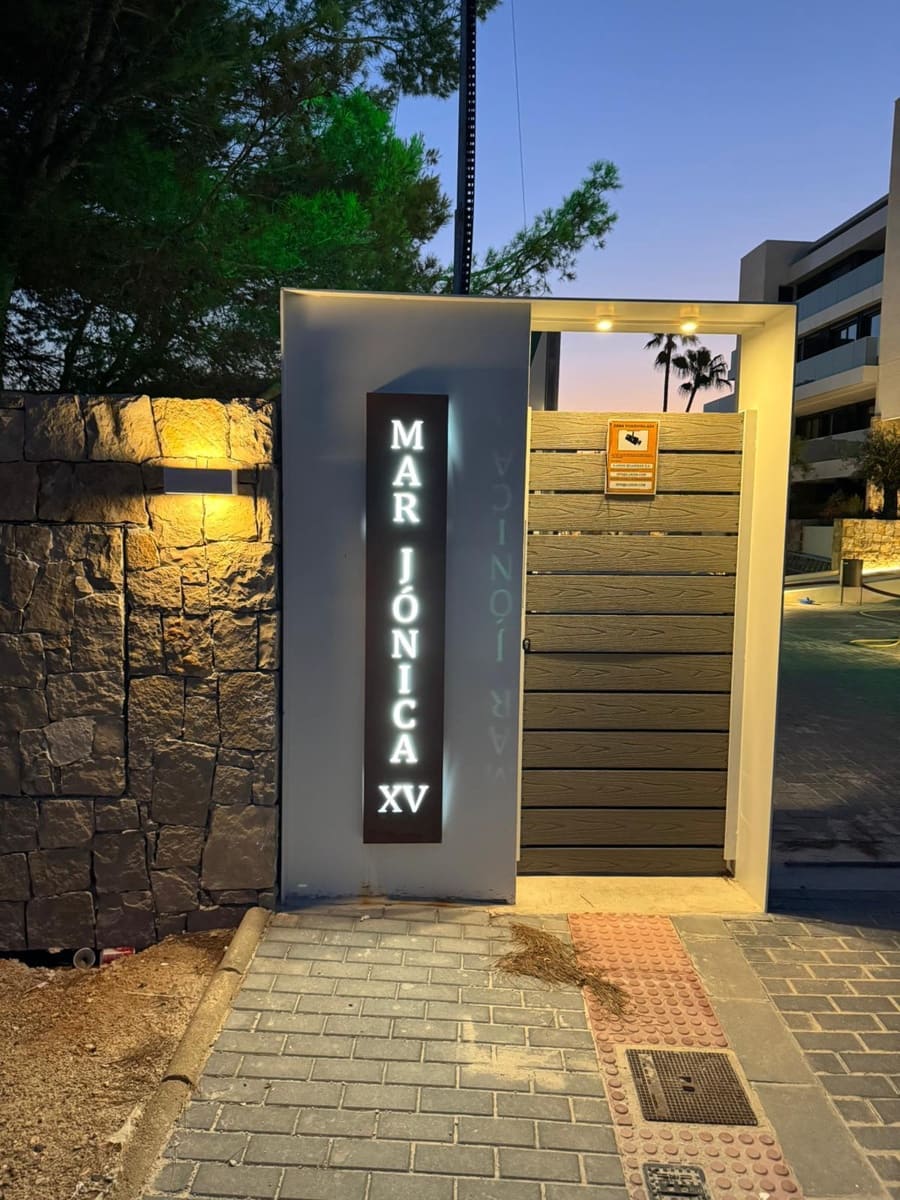 2 bedroom Apartment for sale in Denia - € 595,000 (Ref: 9597156)